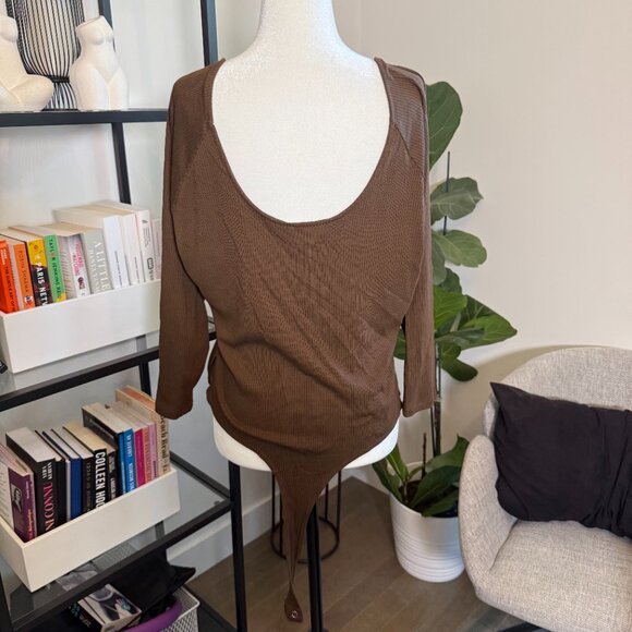 Banana Republic Bodysuit โ Brown, Size XL - Picture 4 of 6